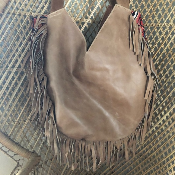 Leather and tapestry large fringe purse - Picture 2 of 3